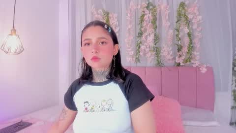 nicky_bonny18 online show from February 4, 12:22 pm