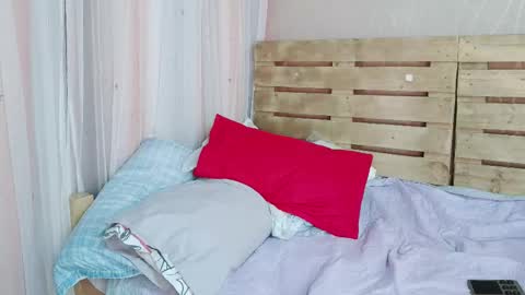 nicky_oli online show from February 15, 3:06 pm