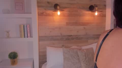 Nicky  online show from October 25, 3:03 am