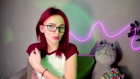 Snapshot of nicky_weekends chatting on December 10, 12:06 am Nicky Weekends online show from December 10, 12:06 am