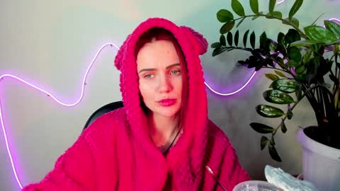 Snapshot of nicky_weekends chatting on December 16, 5:11 pm Nicky Weekends online show from December 16, 5:11 pm