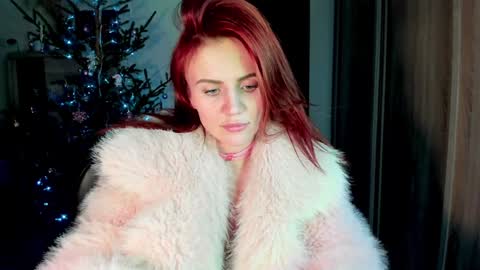 Snapshot of nicky_weekends chatting on December 26, 3:10 pm Nicky Weekends online show from December 26, 3:10 pm