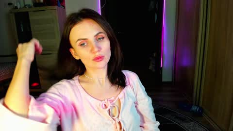 Snapshot of nicky_weekends chatting on February 5, 3:20 pm Nicky Weekends online show from February 5, 3:20 pm