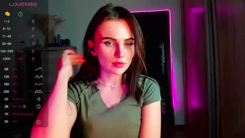 Snapshot of nicky_weekends chatting on February 25, 11:00 pm Nicky Weekends online show from February 25, 11:00 pm