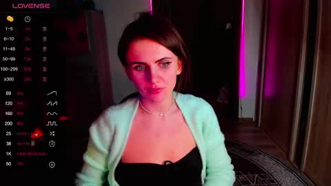 Snapshot of nicky_weekends chatting on February 28, 1:05 am Nicky Weekends online show from February 28, 1:05 am