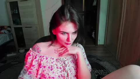 Snapshot of nicky_weekends chatting on March 7, 9:48 pm Nicky Weekends online show from March 7, 9:48 pm