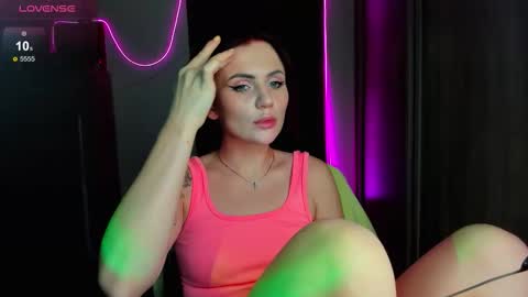 Snapshot of nicky_weekends chatting on September 14, 1:27 am Nicky Weekends online show from September 14, 1:27 am