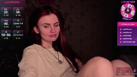 Snapshot of nicky_weekends chatting on December 15, 9:08 pm Nicky Weekends online show from December 15, 9:08 pm