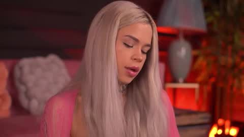 Nicky online show from November 14, 7:12 pm