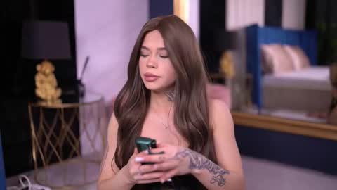 Snapshot of nickybennz chatting on March 7, 7:00 pm Nicky online show from March 7, 7:00 pm