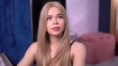 Snapshot of nickybennz chatting on March 15, 6:03 pm Nicky online show from March 15, 6:03 pm