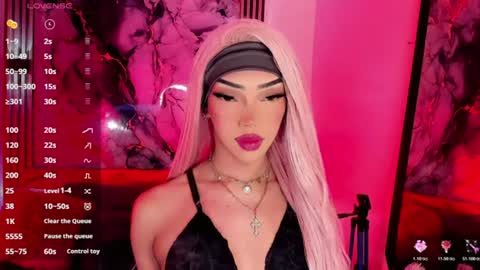 Snapshot of nickynoa chatting on July 15, 2:39 am Nicky online show from July 15, 2:39 am