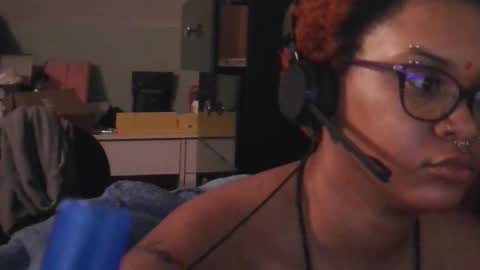 nickythehawtie online show from March 4, 2:06 am