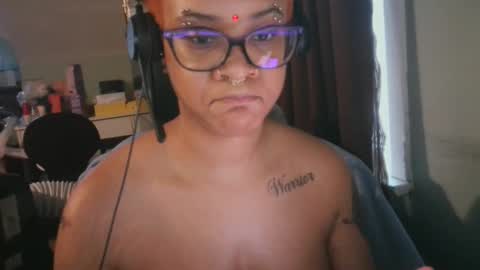 nickythehawtie online show from March 10, 1:38 pm