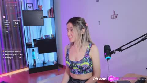 Snapshot of nickywindsor chatting on May 31, 6:09 pm Nicky online show from May 31, 6:09 pm