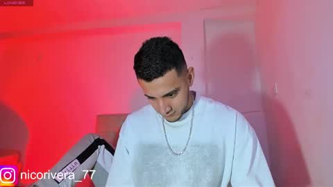 Snapshot of nico_rivera chatting on October 7, 2:42 am Nicolas online show from October 7, 2:42 am