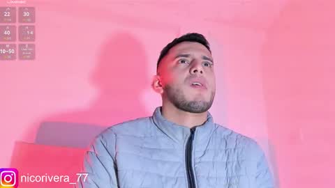 Snapshot of nico_rivera chatting on October 16, 12:39 pm Nicolas online show from October 16, 12:39 pm