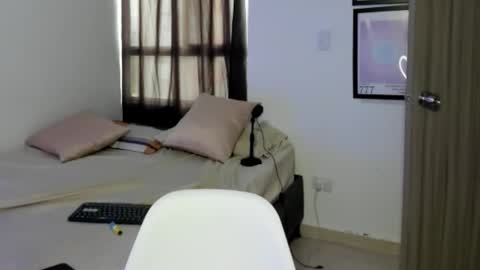 nicol online show from November 27, 11:56 am