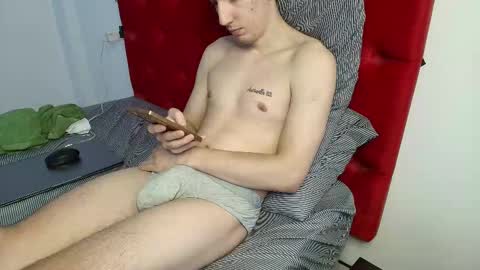 Snapshot of nicodavis chatting on September 28, 1:05 pm nicodavis online show from September 28, 1:05 pm