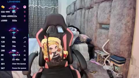 YuliEM online show from February 4, 8:36 pm