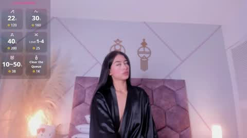 Snapshot of nicol_giraldo chatting on May 9, 3:34 am Nicol online show from May 9, 3:34 am