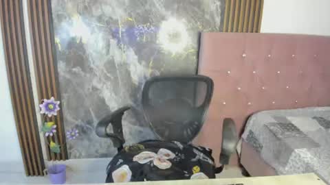 Nicol sanchez online show from July 14, 2:05 am