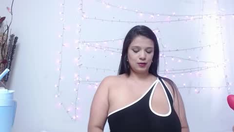 Snapshot of nicol_love0 chatting on March 12, 5:28 pm Nicol online show from March 12, 5:28 pm