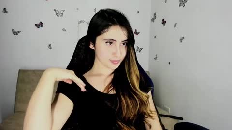 Snapshot of nicol_swift_ chatting on January 11, 5:41 am Nicol online show from January 11, 5:41 am