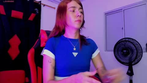 Snapshot of nicol_transgirl chatting on September 30, 3:11 am Nicol online show from September 30, 3:11 am