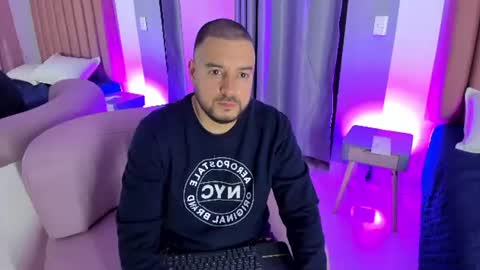 Snapshot of nicola_d_angelo chatting on July 11, 8:44 pm nicola_d_angelo online show from July 11, 8:44 pm