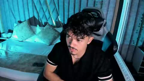 Snapshot of nicolaikarav chatting on July 23, 12:14 pm Nicolai online show from July 23, 12:14 pm
