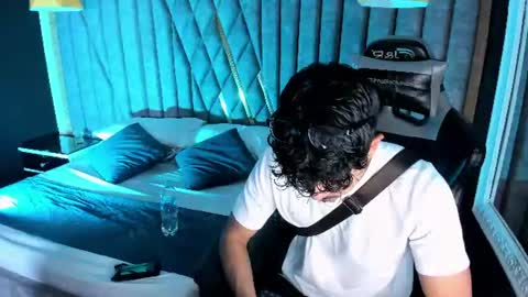 Snapshot of nicolaikarav chatting on July 31, 12:37 pm Nicolai online show from July 31, 12:37 pm