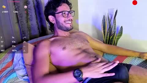 nicolasrodrii online show from December 4, 10:08 pm