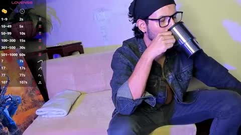 nicolasrodrii online show from December 16, 10:45 pm