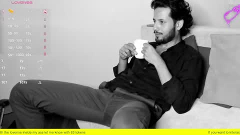 nicolasrodrii online show from February 14, 2:28 am