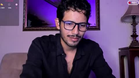 nicolasrodrii online show from December 13, 11:43 pm