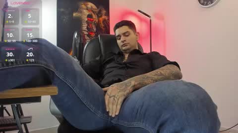 Nicolas Fellener online show from November 11, 5:29 am