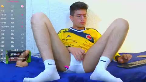 Snapshot of nicolatinboy chatting on June 13, 2:15 pm NicoLatinBoy online show from June 13, 2:15 pm