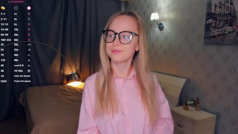 Nicoletta online show from November 12, 6:08 pm