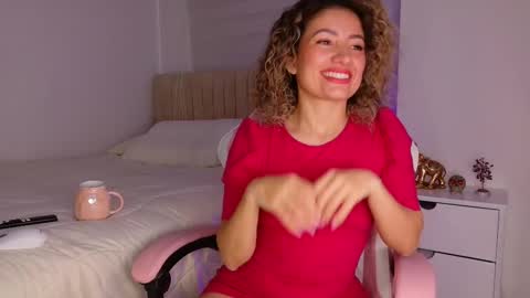 Nicol  online show from November 6, 2:40 pm