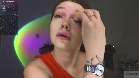 Nicole online show from December 18, 8:59 pm