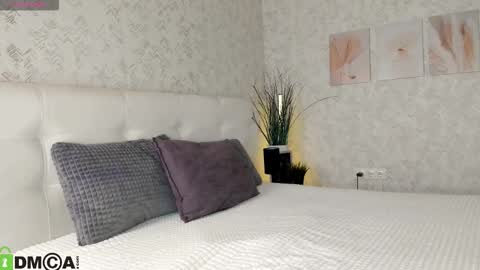 GMT7TueWedThSu 0300am-0900am. Sa 1000am-0400pm online show from November 6, 8:10 pm