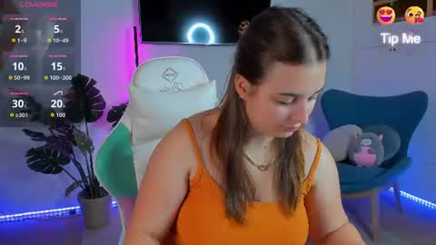Snapshot of nicole_de_lux chatting on July 31, 6:02 am Nicole De Lux online show from July 31, 6:02 am