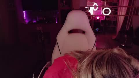 Snapshot of nicole_g0ld_ chatting on March 2, 5:08 am Nicole online show from March 2, 5:08 am