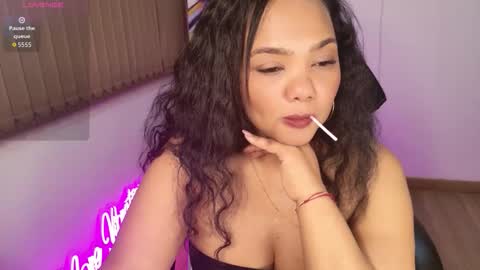 nicole_lushh online show from March 5, 1:01 am