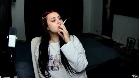 Snapshot of nicole_pretty_ chatting on March 18, 5:05 pm Nicole online show from March 18, 5:05 pm