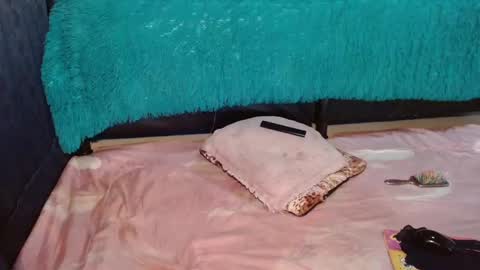  Anna Nicole  online show from October 6, 6:16 pm