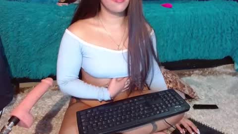  Anna Nicole  online show from February 8, 3:15 pm