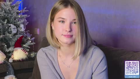 Nicole online show from December 19, 4:35 pm