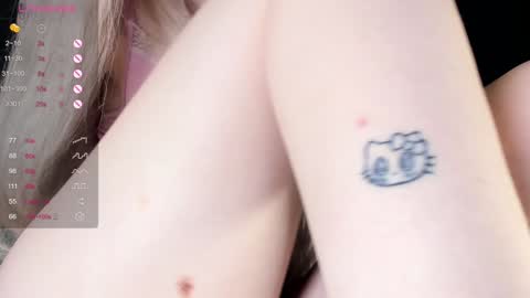 Snapshot of nicole_yo chatting on December 20, 12:30 am Mary online show from December 20, 12:30 am